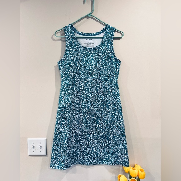 🔥L.L. Bean Women's Blue Patterned Dress🔥 - Picture 1 of 5